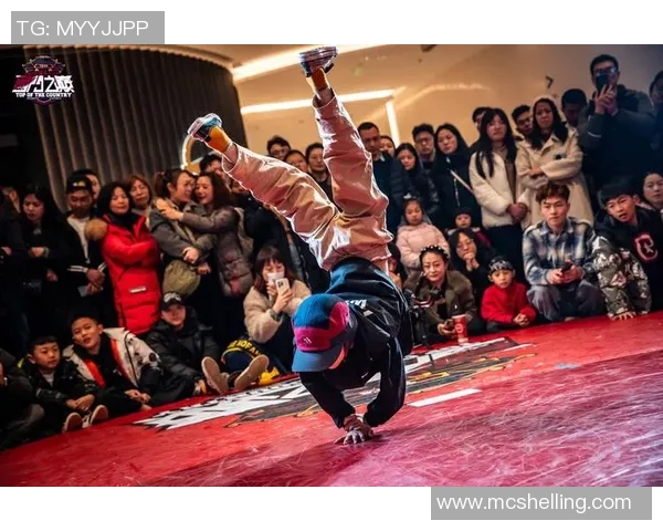 杭州街舞队与上海街舞队赛后复盘分析团队协作的成功与不足之处