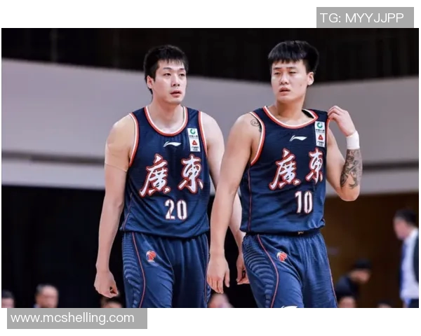 牛津联与维冈激战正酣谁能在这场较量中笑到最后