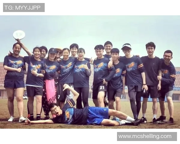 飞盘盛宴:深入了解杭州飞盘队的默契与协作精神 飞盘盛宴:深入了解杭州飞盘队的默契与协作精神